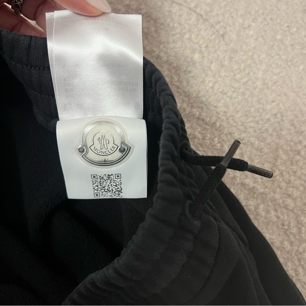 Moncler Joggers - Picture 8 of 11